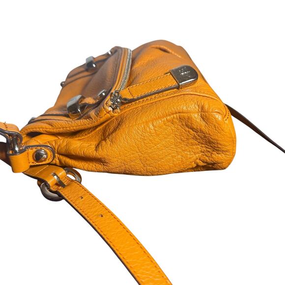 B Makowsky Orange Leather Crossbody Shoulder Bag Purse Adjustable Strap Medium - Picture 5 of 16